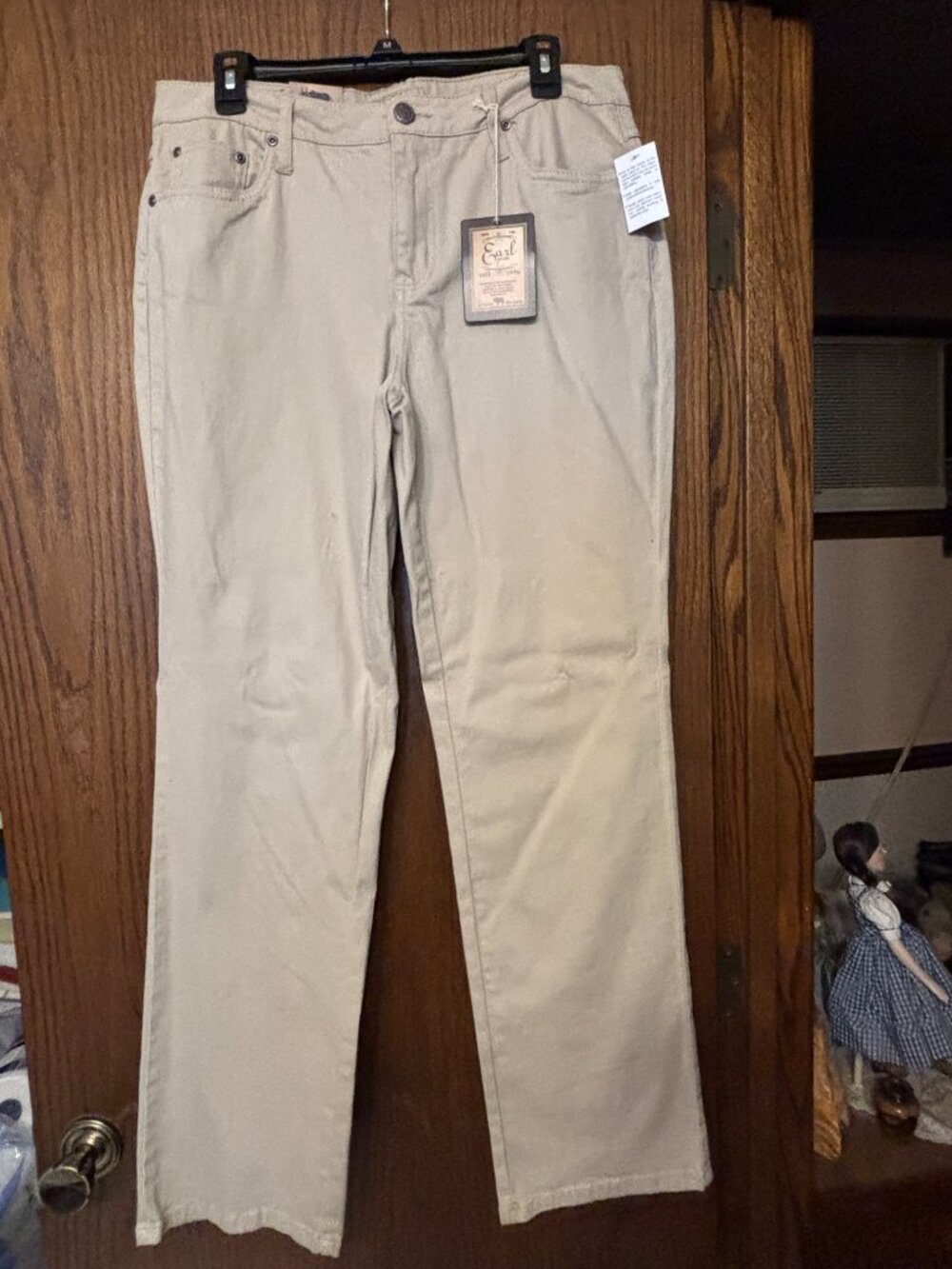 Earl Premium Womans Tan Straight Leg Jeans Size 14 Originally $48 NWT
